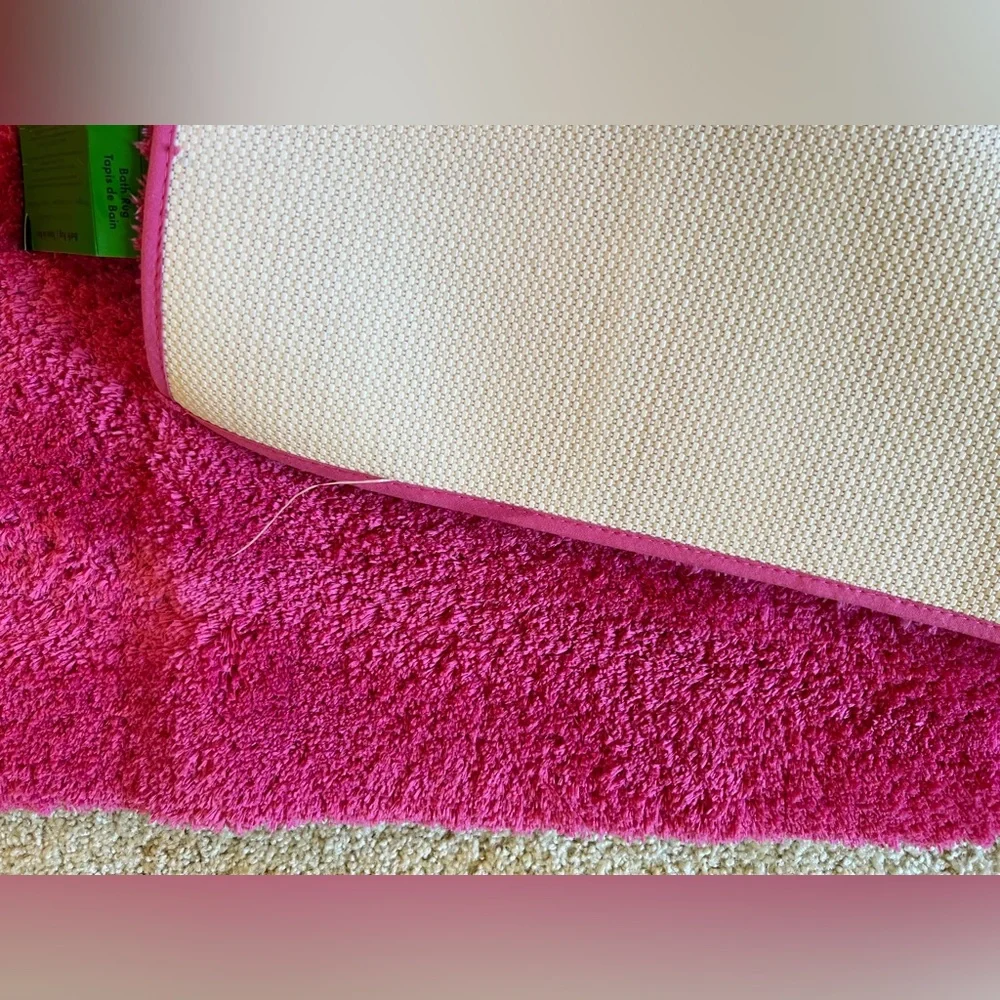 NWT Kate Spade 24 x 60” Hot Pink Bath Rug